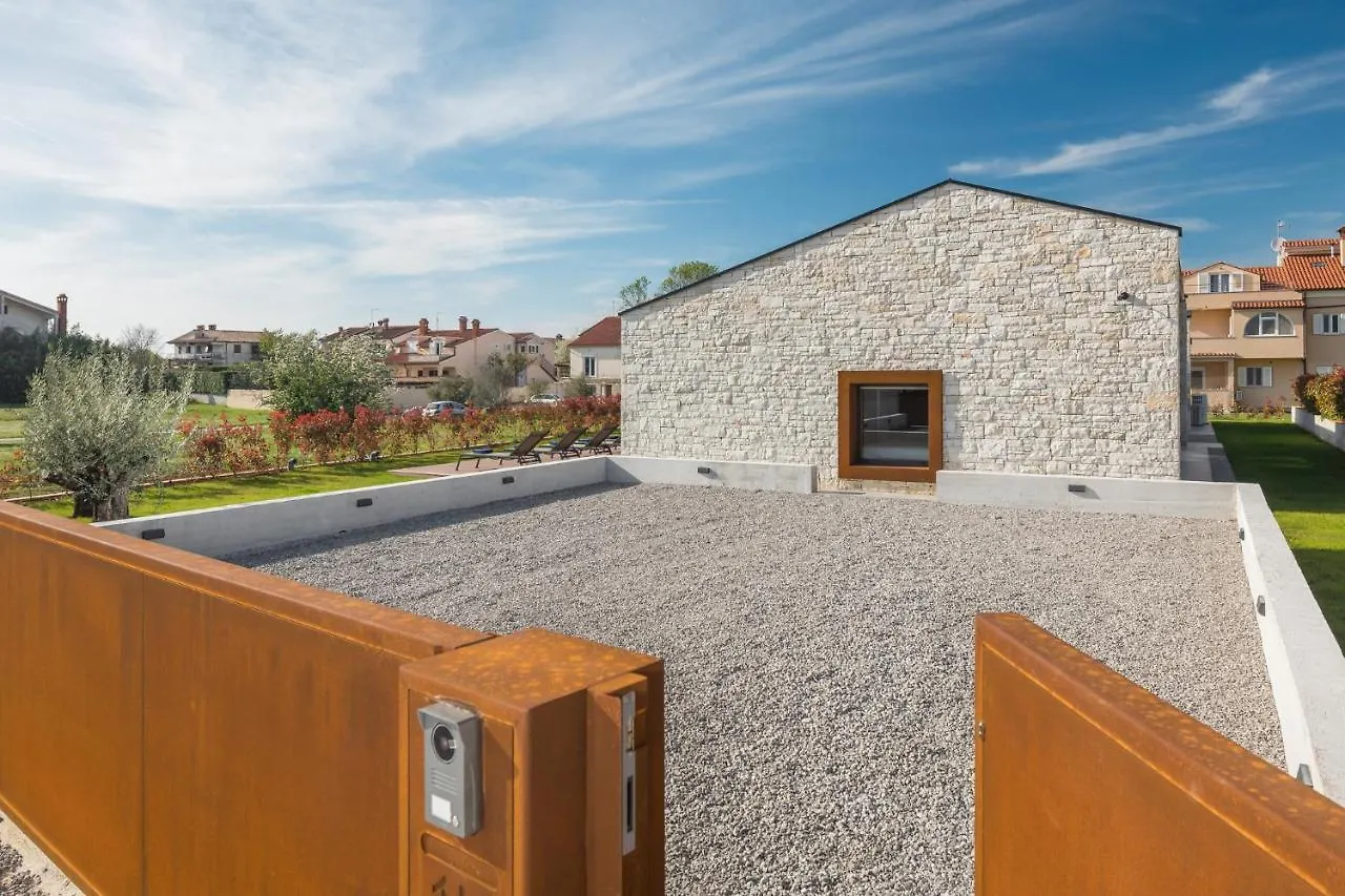 Design Villa Oliba Bale 0*,  Croatia